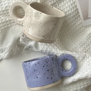 Tasse à café en céramique avec poignée, aux couleurs mouchetées