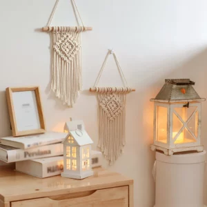 Ornement mural suspendu en macramé de couleur naturel, style bohème