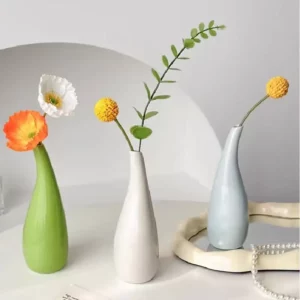 Vase en céramique aux couleurs pastelles pour agrémenter votre décoration